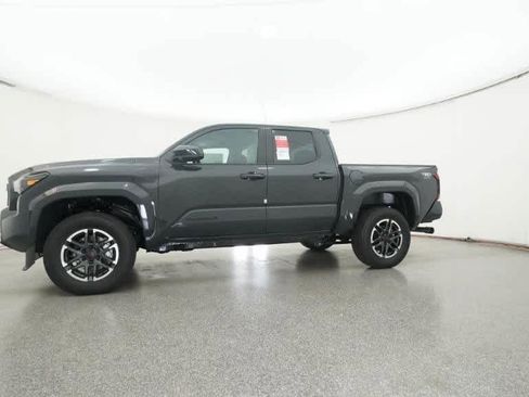 Used 2026 Toyota Tacoma TRD Sport image 55