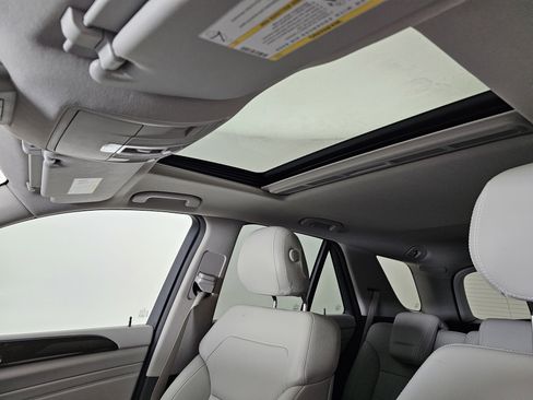 Used 2015 Mercedes-Benz ML 350 4MATIC image 11