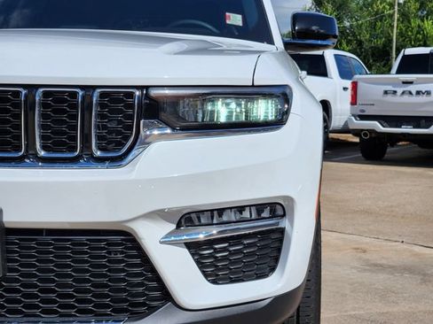 Certified 2022 Jeep Grand Cherokee Limited 4xe AWD/4WD image 8