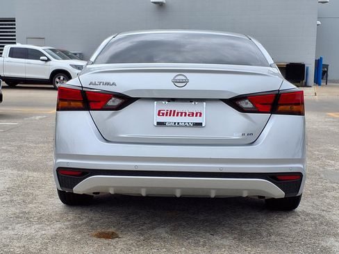 Used 2023 Nissan Altima 2.5 S FWD image 7