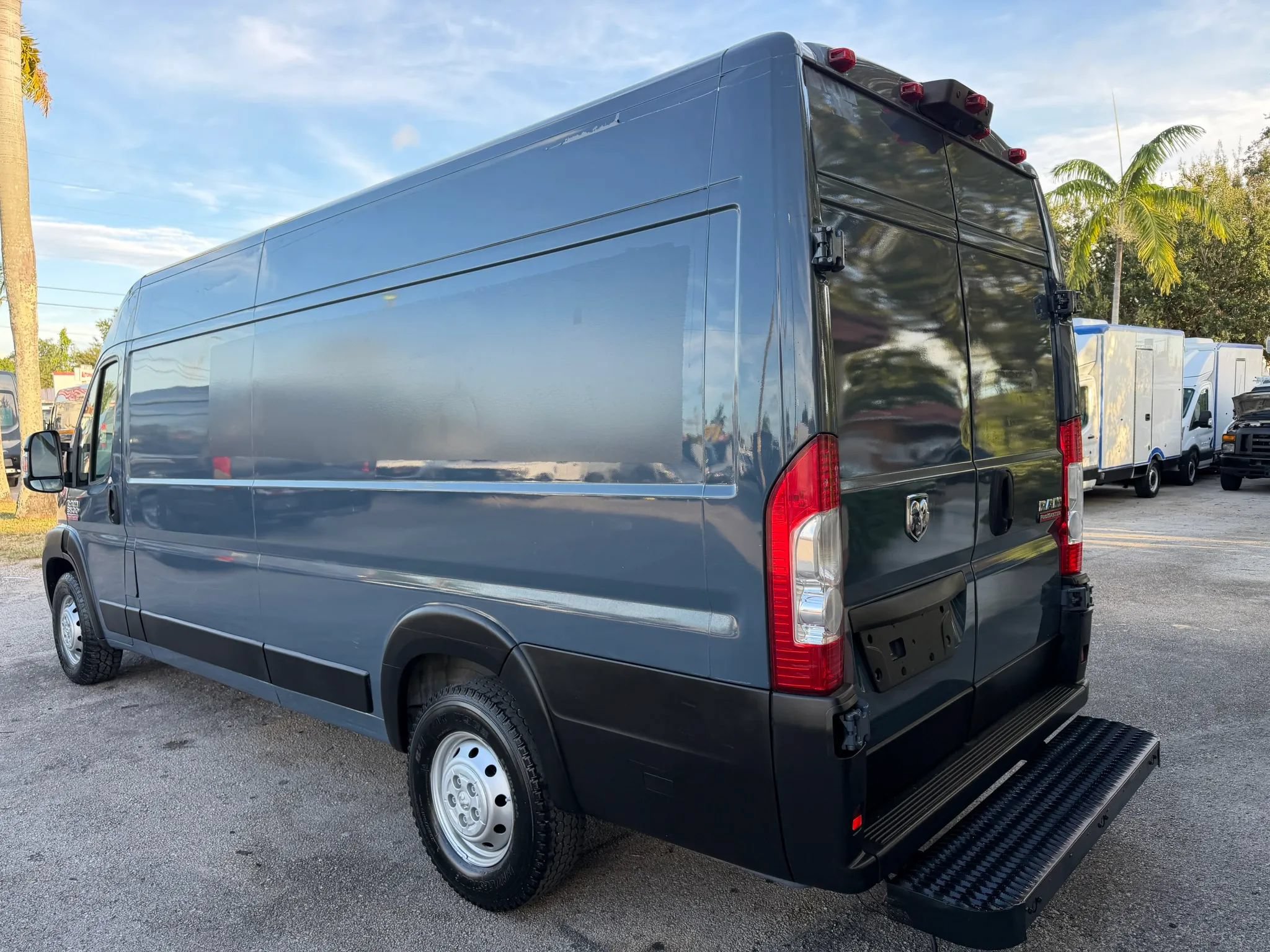 Used 2020 RAM ProMaster 3500 FWD image 3