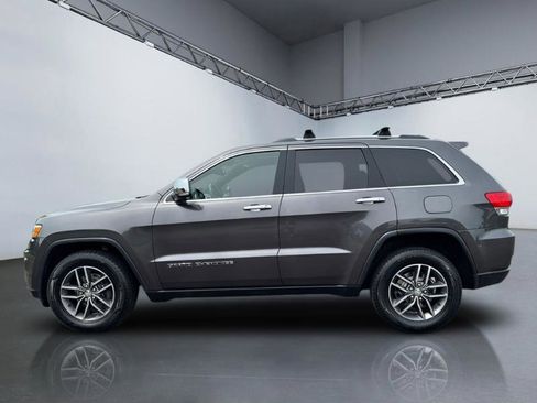 Used 2017 Jeep Grand Cherokee Limited AWD/4WD image 2