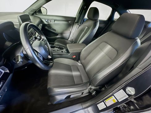 Used 2023 Honda Civic Sport image 13