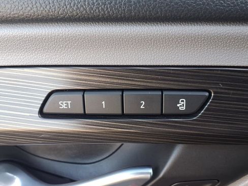 Used 2020 GMC Terrain SLT w/ Preferred Package AWD/4WD image 12