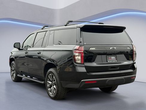 Used 2021 Chevrolet Suburban Z71 w/ Luxury Package AWD/4WD image 10