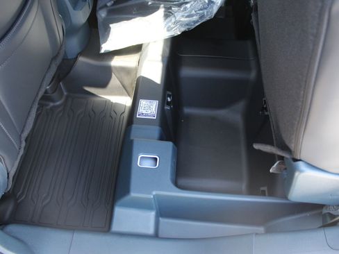 Used 2025 Ford Maverick Tremor AWD/4WD image 25