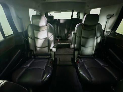 Used 2019 Cadillac Escalade Premium Luxury w/ Escalade Sport Edition image 13