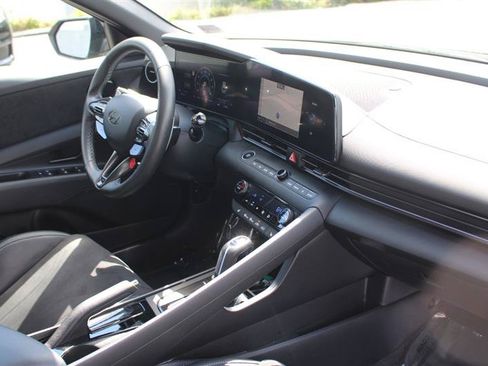 Used 2025 Hyundai Elantra N FWD image 13