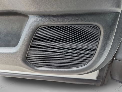 Certified 2024 Honda Pilot Touring image 32