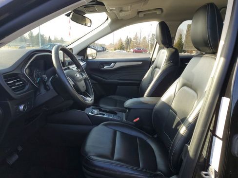 Used 2022 Ford Escape SEL image 8