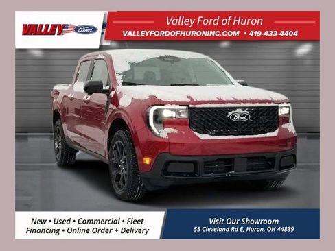 New 2025 Ford Maverick Lariat w/ Black Appearance Package image 1