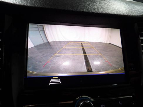 Used 2021 Chevrolet Trax LT w/ Driver Confidence Package image 15