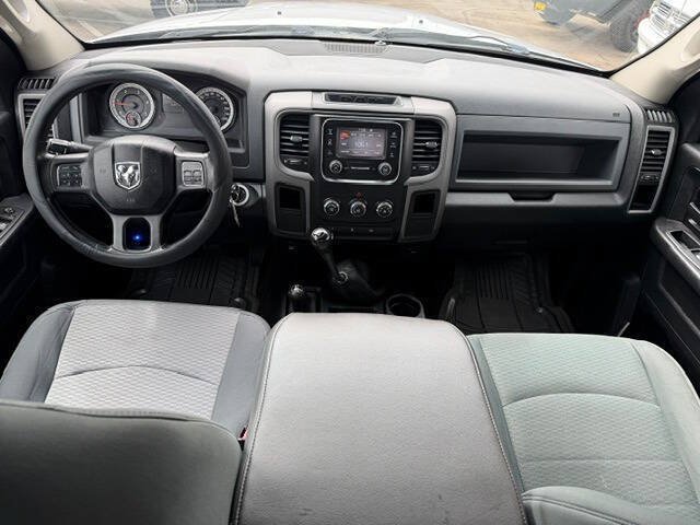 Used 2015 RAM 2500 Tradesman w/ Chrome Appearance Group AWD/4WD image 10