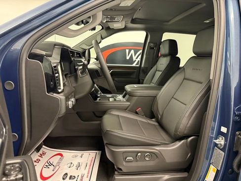New 2026 GMC Sierra 2500 Denali w/ Denali Reserve Package image 11