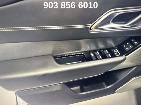 Used 2018 Land Rover Range Rover Velar R-Dynamic HSE image 13