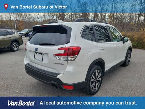 Used 2020 Subaru Forester Limited image 5