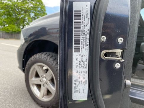 Used 2016 RAM 1500 Express image 31