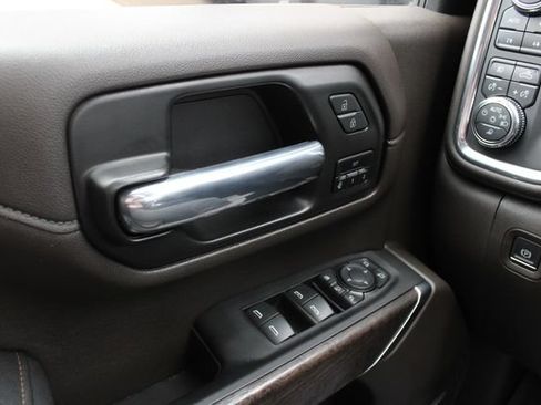 Used 2022 GMC Sierra 2500 Denali w/ Denali Ultimate Package AWD/4WD image 7