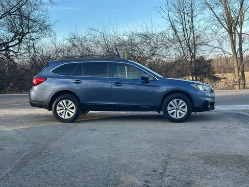 Used 2015 Subaru Outback 2.5i Premium image 4