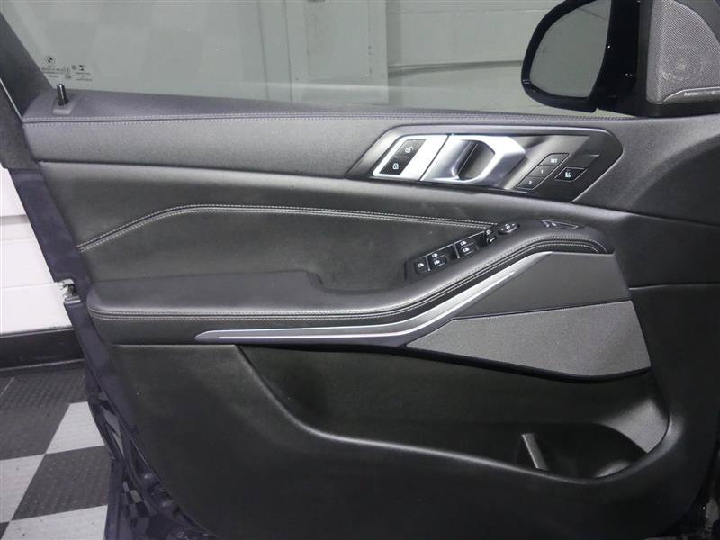 Used 2020 BMW X5 M50i w/ Premium Package AWD/4WD image 18