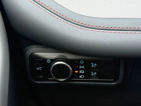 New 2026 Ford Explorer Active image 24