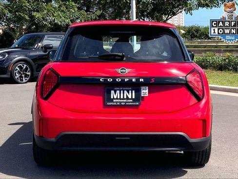 Certified 2025 MINI Cooper S image 4