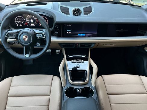 New 2026 Porsche Cayenne E-Hybrid AWD/4WD image 6