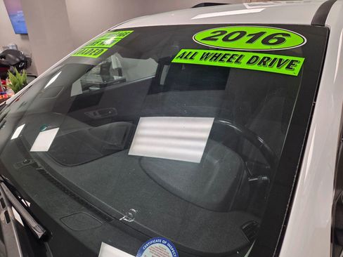 Used 2016 GMC Terrain SLE image 8