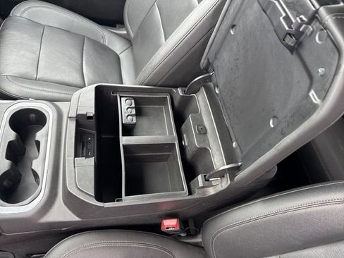 Used 2022 GMC Sierra 1500 SLT w/ SLT Convenience Package image 29