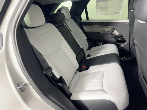 New 2026 Land Rover Range Rover Sport Dynamic SE image 27