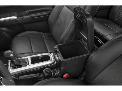 Used 2019 Toyota Tacoma Limited AWD/4WD image 9