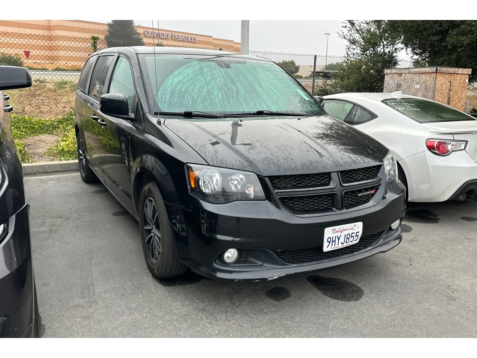 Used 2019 Dodge Grand Caravan GT FWD image 2