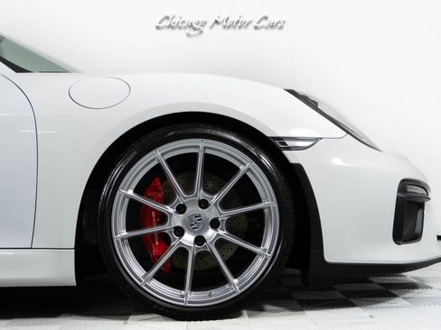 Used 2016 Porsche Boxster Spyder image 53