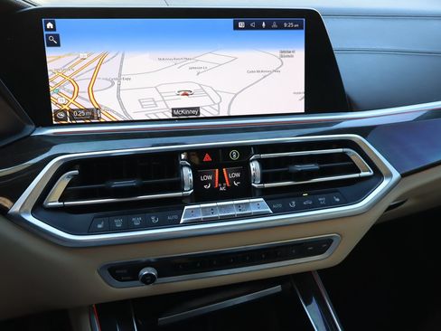 Used 2019 BMW X5 xDrive40i w/ Premium Package 2 AWD/4WD image 7