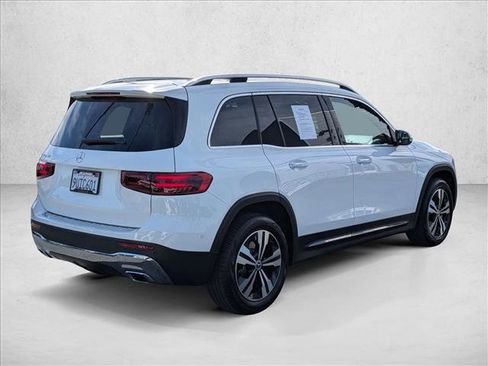 Certified 2025 Mercedes-Benz GLB 250 image 5