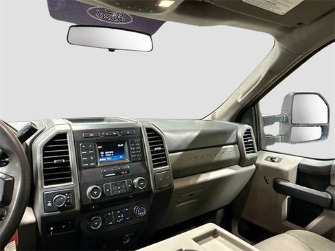 Used 2017 Ford F350 XL image 21