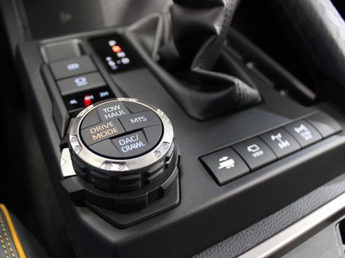 Used 2025 Toyota 4Runner Trailhunter image 88