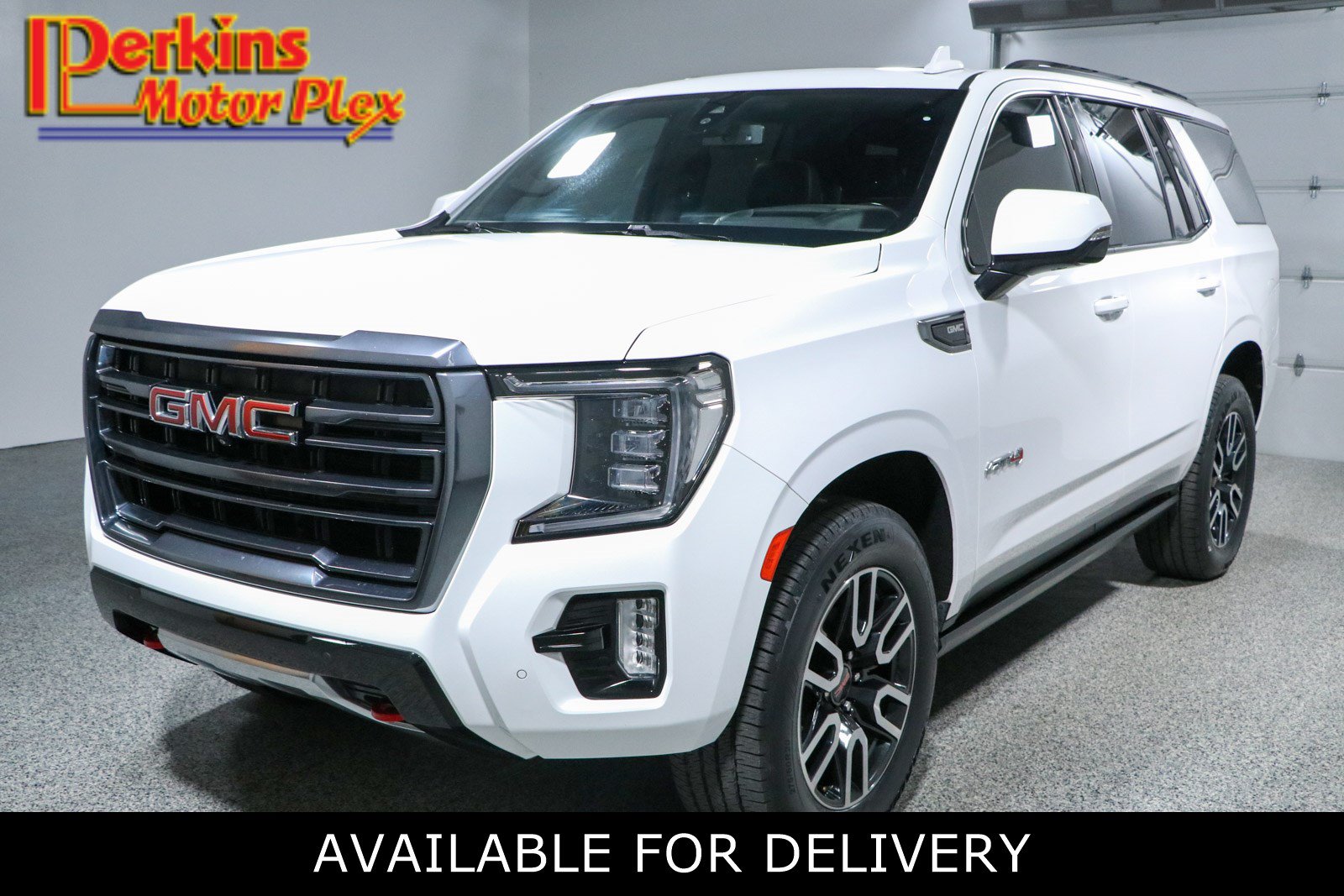 Used 2021 GMC Yukon AT4 w/ AT4 Premium Plus Package AWD/4WD image 1