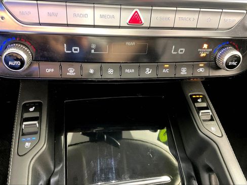Used 2022 Kia Telluride EX w/ EX Premium Package FWD image 37