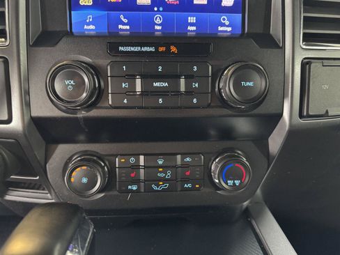 Used 2020 Ford F150 XLT w/ Equipment Group 302A Luxury AWD/4WD image 30