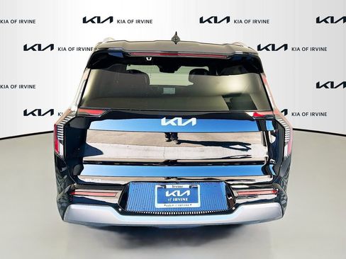 New 2026 Kia EV9 Land image 6