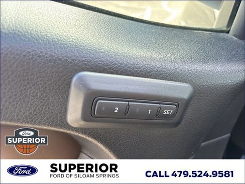 Used 2021 Nissan Titan Platinum Reserve w/ Moonroof Package AWD/4WD image 24