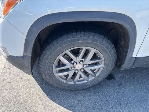 Used 2017 GMC Acadia SLT AWD/4WD image 9