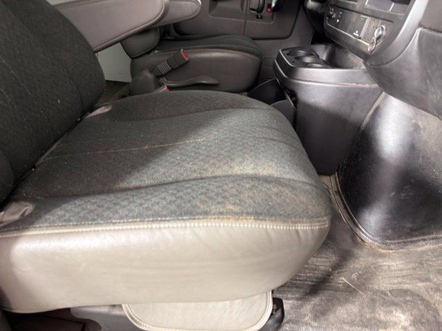 Used 2020 GMC Savana 2500 w/ Driver Convenience Package RWD image 32