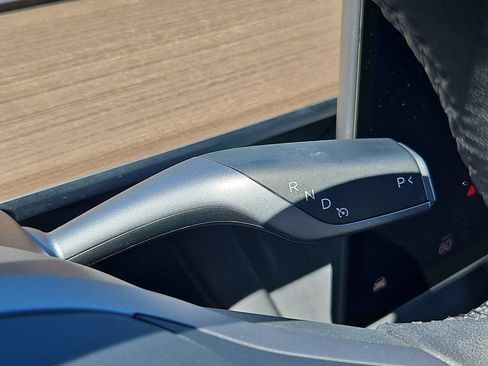 Used 2023 Tesla Model Y Long Range AWD/4WD image 20