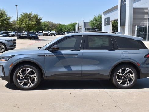 New 2026 Lincoln Nautilus Premier w/ Equipment Group 102A AWD/4WD image 18
