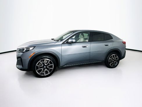 Used 2025 BMW X2 xDrive28i w/ Convenience Package image 4