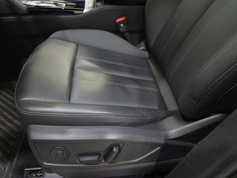 Used 2025 Audi Q5 Premium Plus w/ Premium Plus AWD/4WD image 30