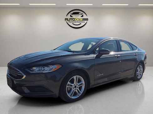 Used 2018 Ford Fusion S image 3