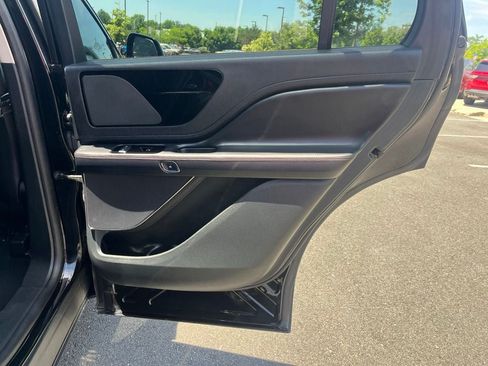 Certified 2022 Lincoln Aviator AWD w/ Premium Package image 21